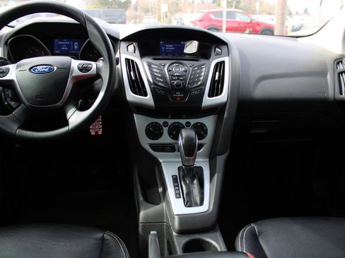 Used 2014 Ford Focus SE image 9