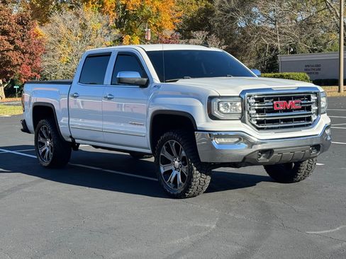 Used 2017 GMC Sierra 1500 SLT w/ SLT Premium Package image 4