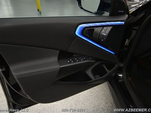 Used 2025 BMW X3 xDrive30i w/ Premium Package image 37