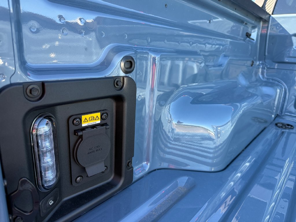New 2026 Ford Maverick XLT w/ XLT Luxury Package FWD image 16