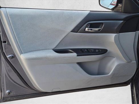 Used 2013 Honda Accord LX image 12