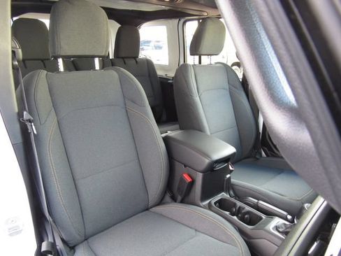Used 2024 Jeep Wrangler Unlimited Sport AWD/4WD image 18