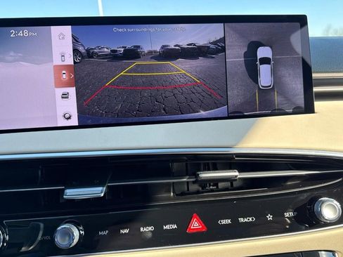 New 2026 Genesis GV70 2.5T Advanced AWD/4WD image 18