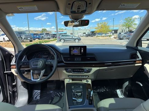 Used 2020 Audi Q5 2.0T Premium w/ Convenience Package image 12