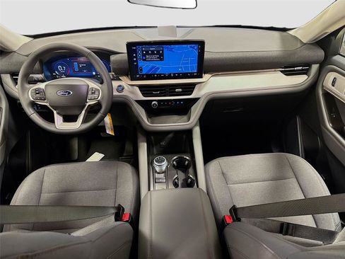 New 2026 Ford Explorer Active RWD image 21