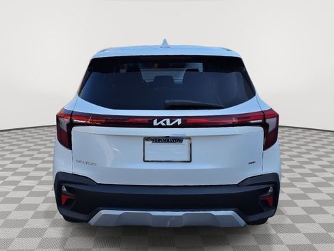 Used 2024 Kia Seltos LX image 6