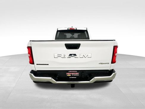 Used 2025 RAM 1500 Big Horn AWD/4WD image 8