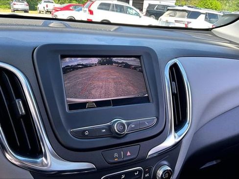 Used 2024 Chevrolet Equinox LT AWD/4WD image 14