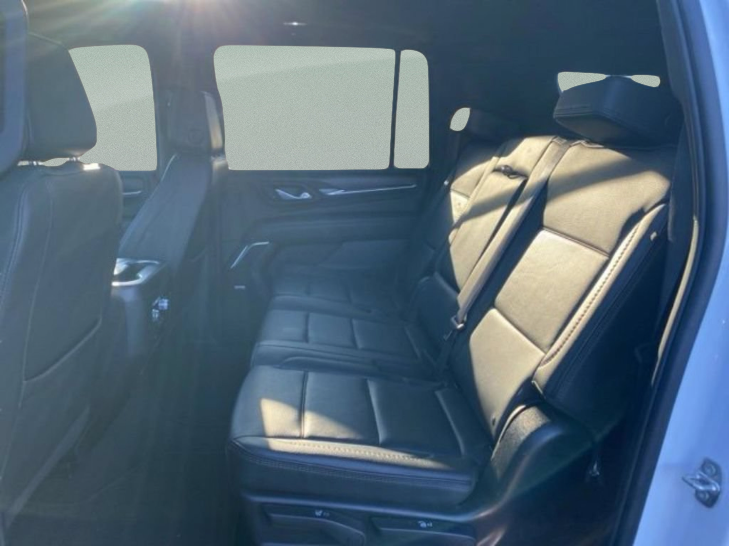 Used 2024 GMC Yukon XL Denali RWD image 29
