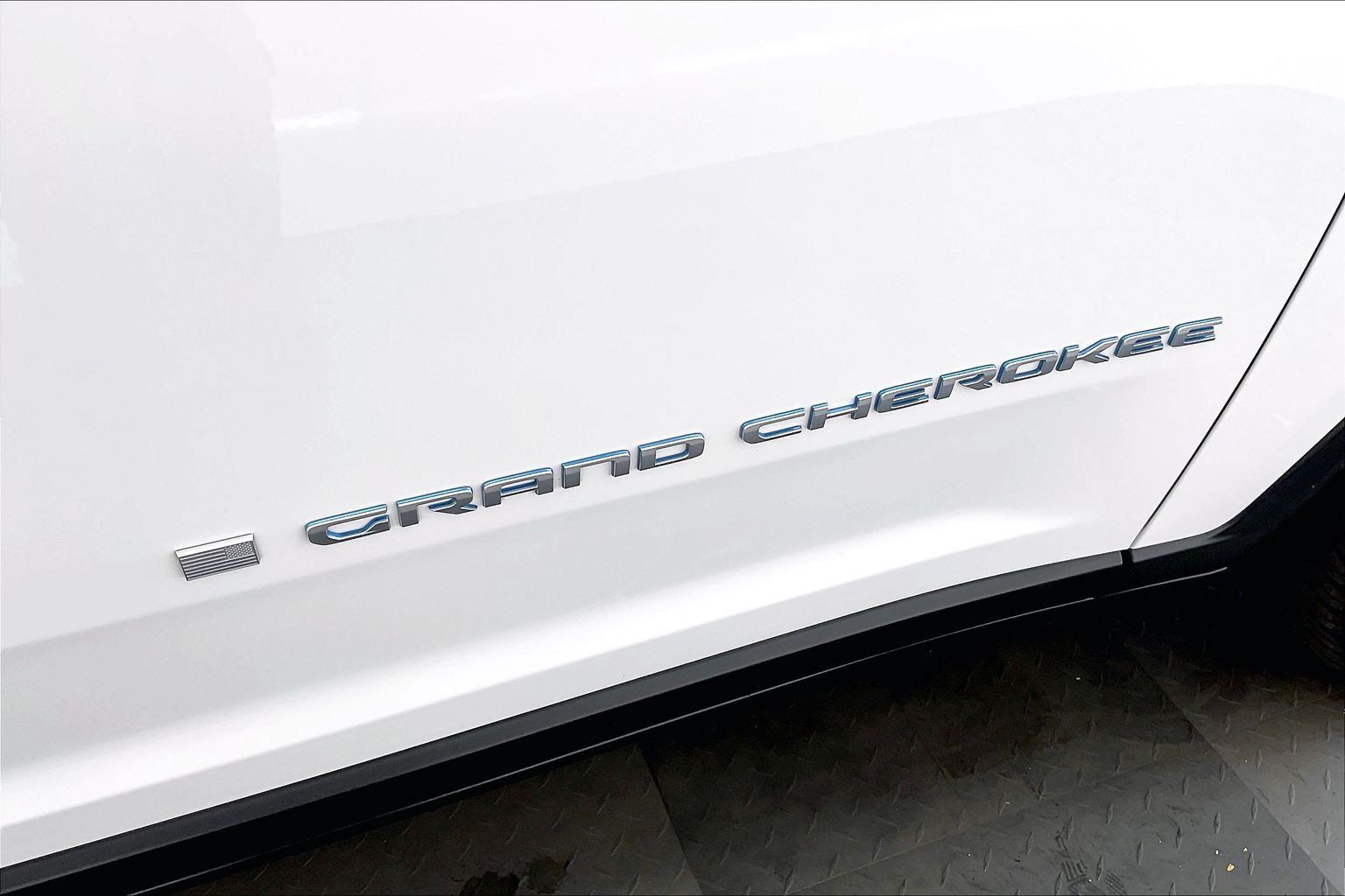 Used 2024 Jeep Grand Cherokee Limited 4xe AWD/4WD image 31