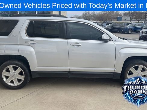 Used 2011 GMC Terrain SLT AWD/4WD image 8