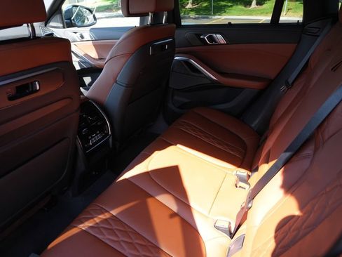 New 2027 BMW X6 xDrive40i w/ Executive Package AWD/4WD image 14