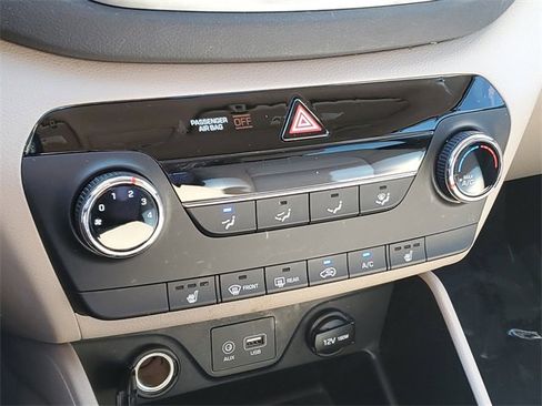 Used 2018 Hyundai Tucson SEL image 19