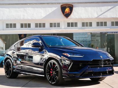 Used 2023 Lamborghini Urus S
