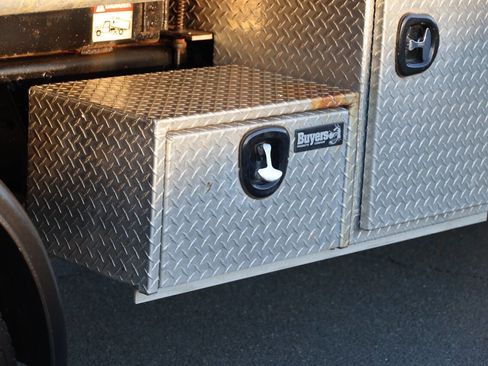 Used 2017 RAM 5500 Tradesman w/ Power & Remote Entry Group image 43