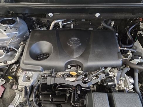 Used 2024 Toyota RAV4 XLE image 21