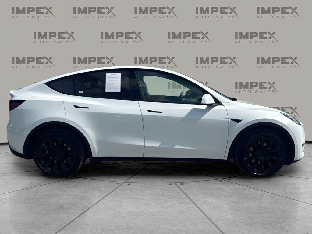 Used 2022 Tesla Model Y Long Range AWD/4WD image 6