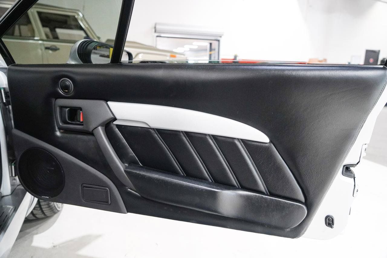 Used 2002 Lotus Esprit RWD image 17
