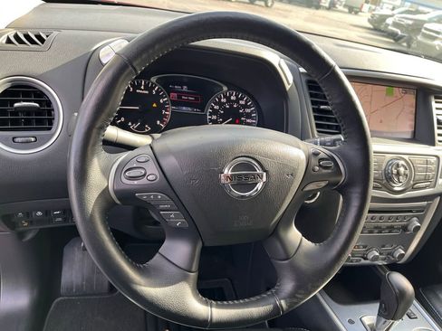 Used 2019 Nissan Pathfinder SL image 33