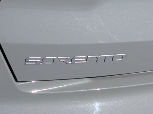 Used 2023 Kia Sorento SX image 33