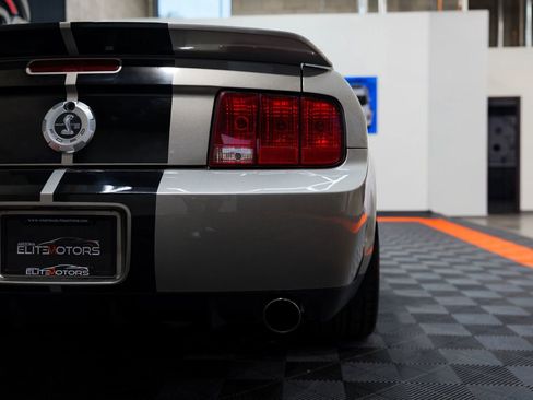 Used 2009 Ford Mustang Shelby GT500 RWD image 17