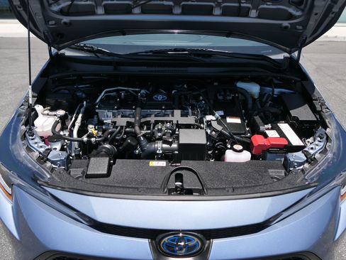 Used 2022 Toyota Corolla LE FWD image 28