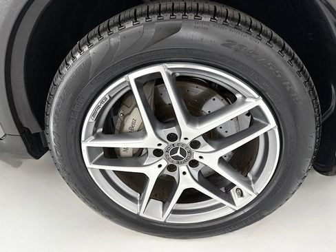 Certified 2019 Mercedes-Benz GLC 300 image 30