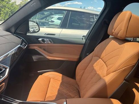 Used 2023 BMW X5 xDrive40i AWD/4WD image 23