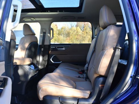 New 2026 INFINITI QX80 Luxe w/ Cargo Package image 29