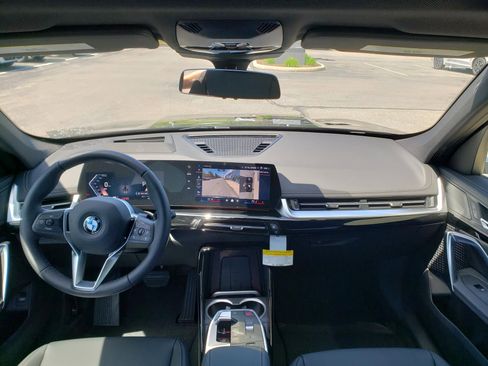 New 2026 BMW X1 xDrive28i w/ Technology Package AWD/4WD image 15