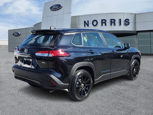 Used 2022 Toyota Corolla Cross L image 4