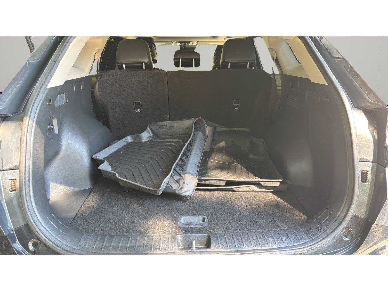 Used 2023 Kia Sportage SX FWD image 12