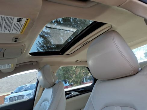 Used 2016 Lincoln MKZ w/ Equipment Group 200A Select FWD image 22