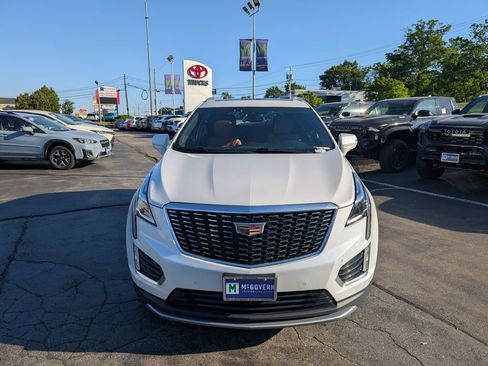 Used 2024 Cadillac XT5 Premium Luxury AWD/4WD image 11