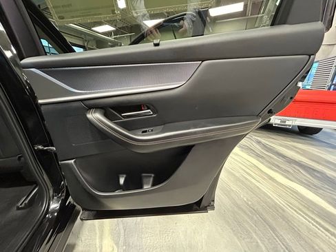 Used 2025 MAZDA CX-70 3.3 Turbo w/ Preferred Package image 40