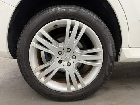 Used 2015 Mercedes-Benz GLK 350 4MATIC 4dr GLK350 image 66