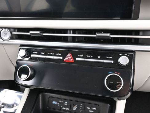 Certified 2025 Hyundai Tucson SEL FWD image 13