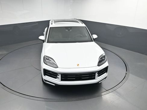 New 2025 Porsche Cayenne S AWD/4WD image 39