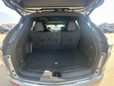 Certified 2023 Buick Enclave Avenir w/ Avenir Technology Package image 28