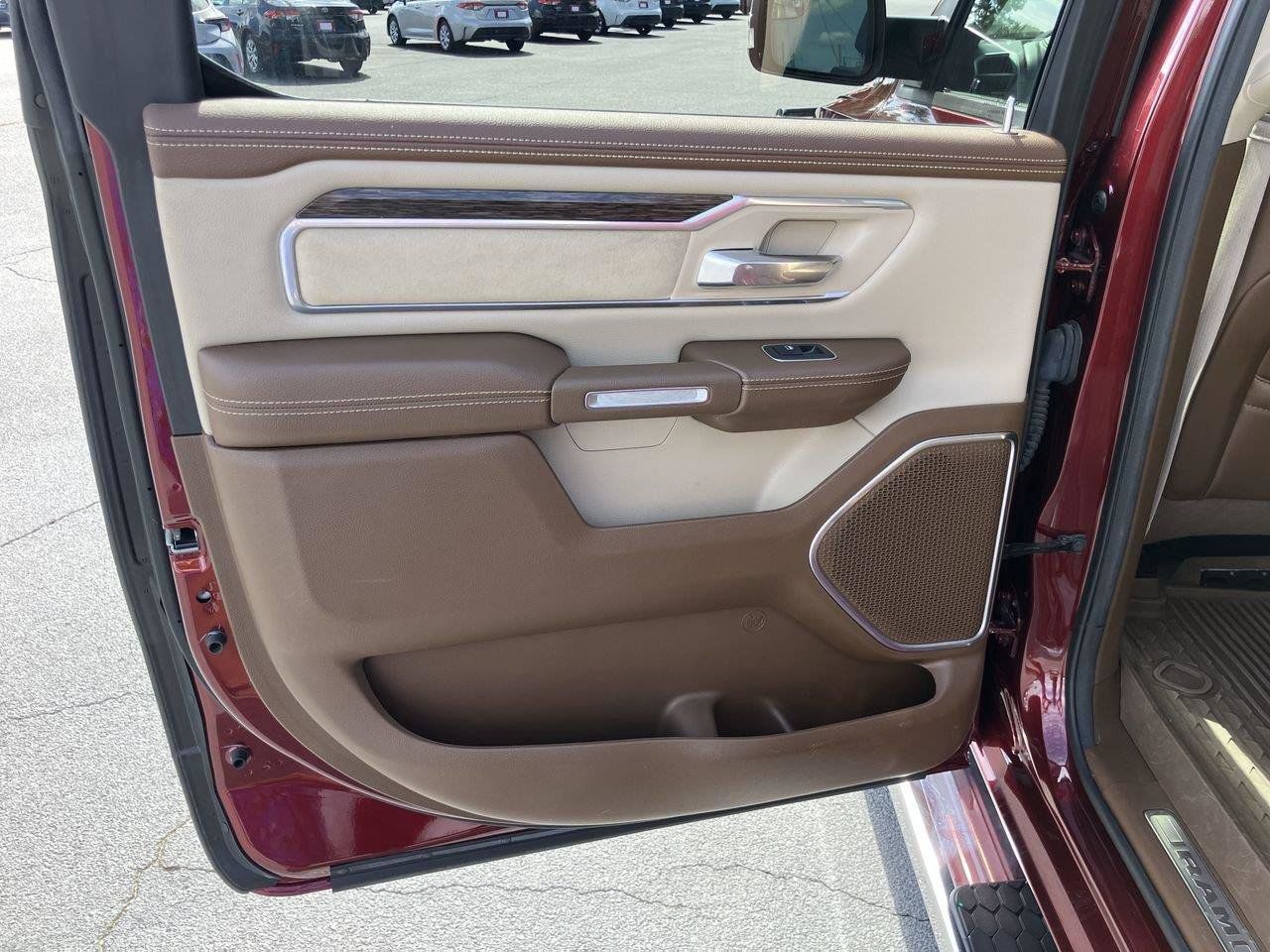 Used 2020 RAM 1500 Laramie AWD/4WD image 29