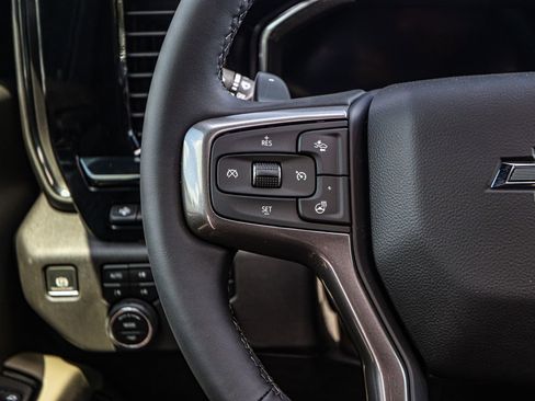 New 2025 Chevrolet Silverado 1500 ZR2 w/ Technology Package image 25