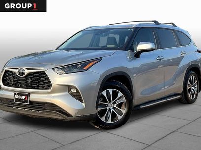 Used 2024 Toyota Highlander XLE