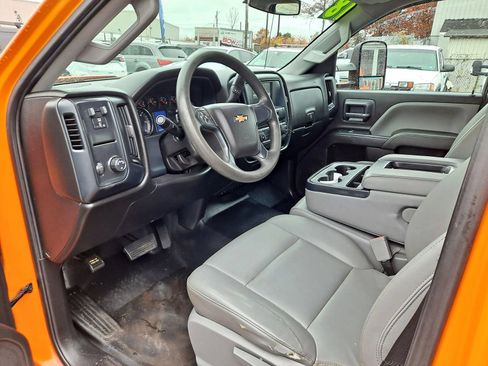 Used 2018 Chevrolet Silverado 2500 W/T RWD image 7