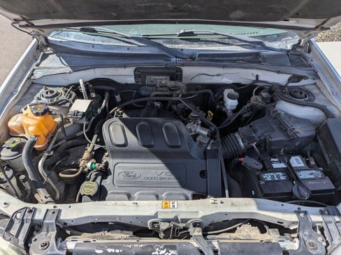 Used 2003 Ford Escape XLT FWD image 46