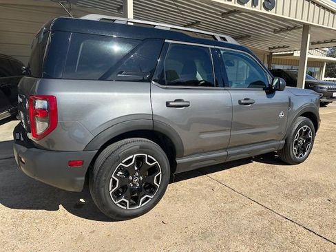 Used 2025 Ford Bronco Sport Outer Banks image 4