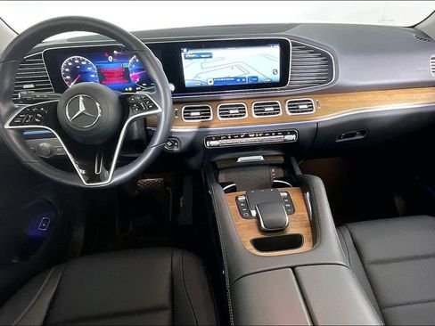 Certified 2025 Mercedes-Benz GLE 350 4MATIC image 13
