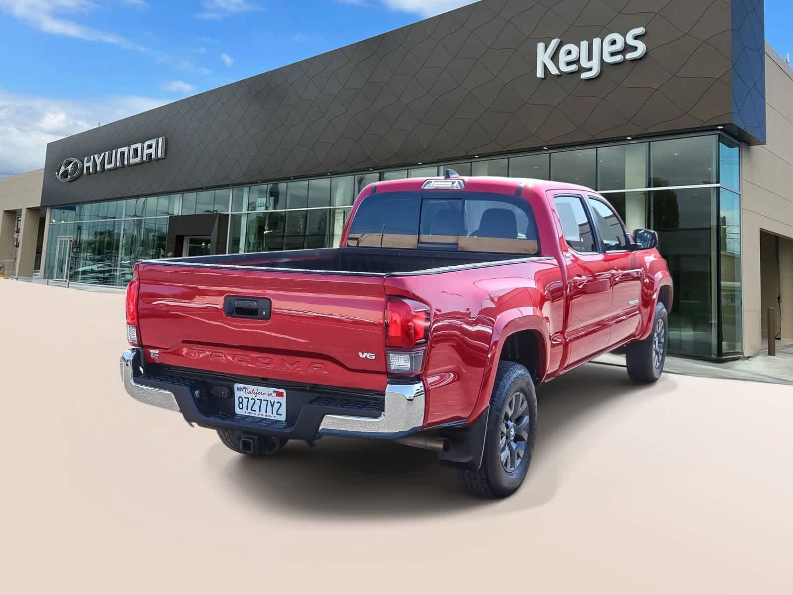 Used 2021 Toyota Tacoma SR5 RWD image 4