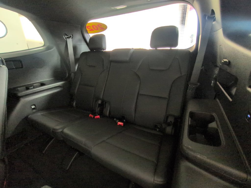 Used 2025 Kia Telluride AWD image 18