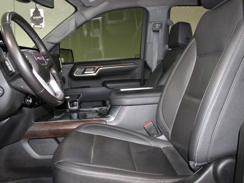 Used 2022 GMC Sierra 1500 SLT AWD/4WD image 18