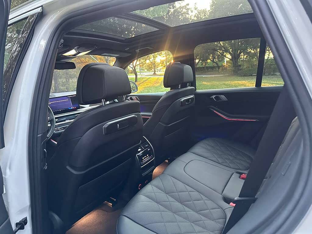 Used 2024 BMW X5 xDrive50e AWD/4WD image 23